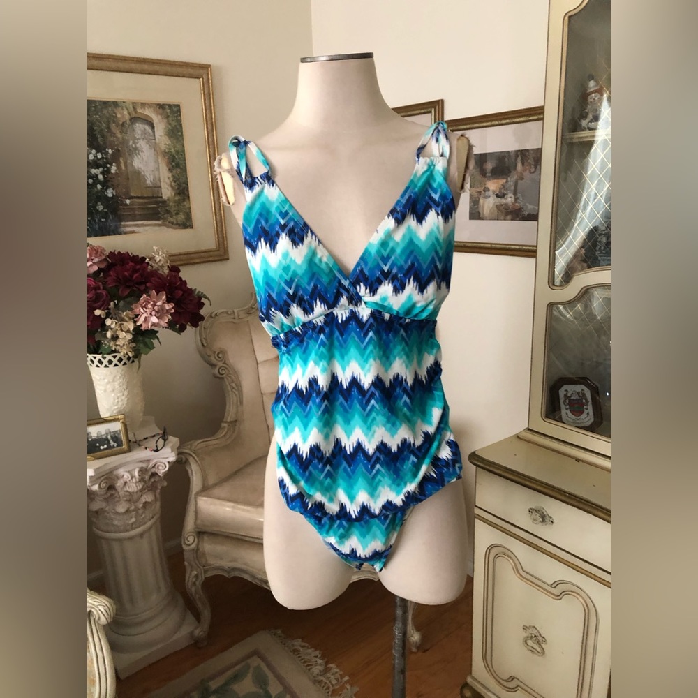Beach Party one piece swimsuit Sz 12. C:1513